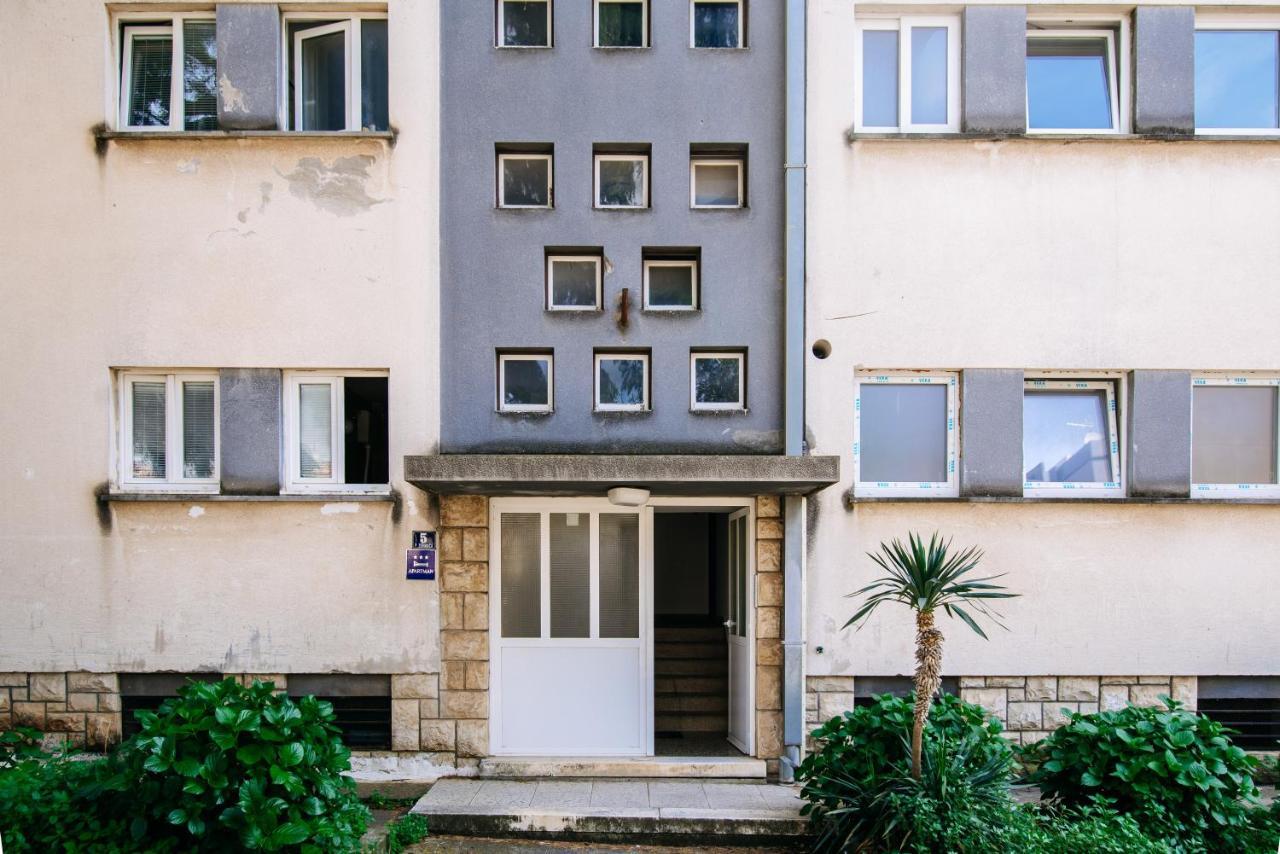 Sunnynest Apartment - 3Br Apt With Free Parking & Wi-Fi, Close To Lapad Bay Beach ドゥブロブニク エクステリア 写真