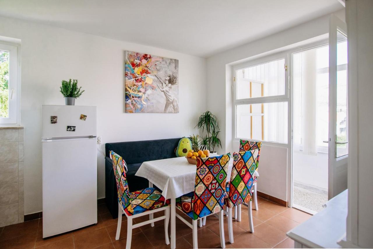 Sunnynest Apartment - 3Br Apt With Free Parking & Wi-Fi, Close To Lapad Bay Beach ドゥブロブニク エクステリア 写真