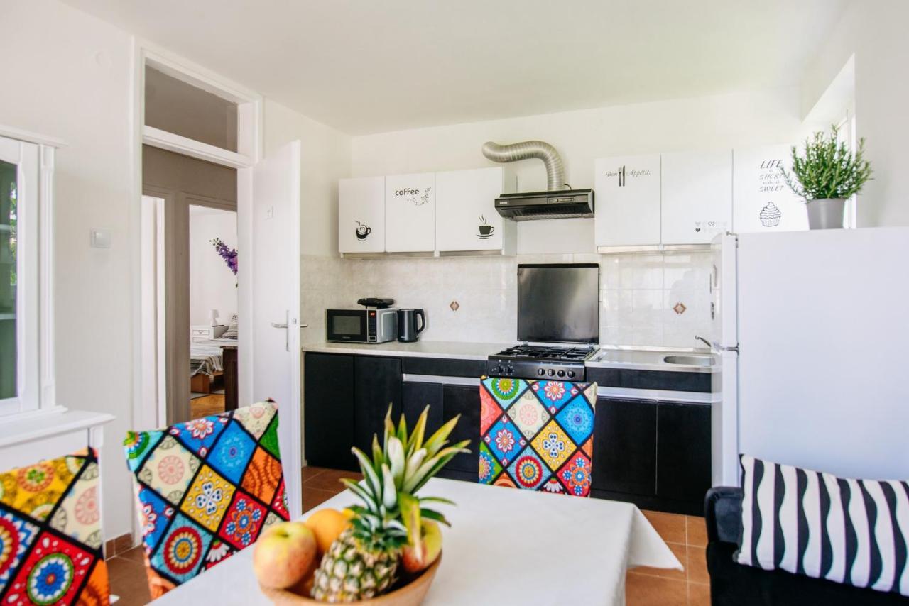 Sunnynest Apartment - 3Br Apt With Free Parking & Wi-Fi, Close To Lapad Bay Beach ドゥブロブニク エクステリア 写真